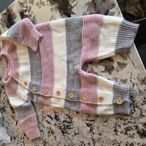 Adorable Knit Baby Romper - Size‎ 3-6 Months